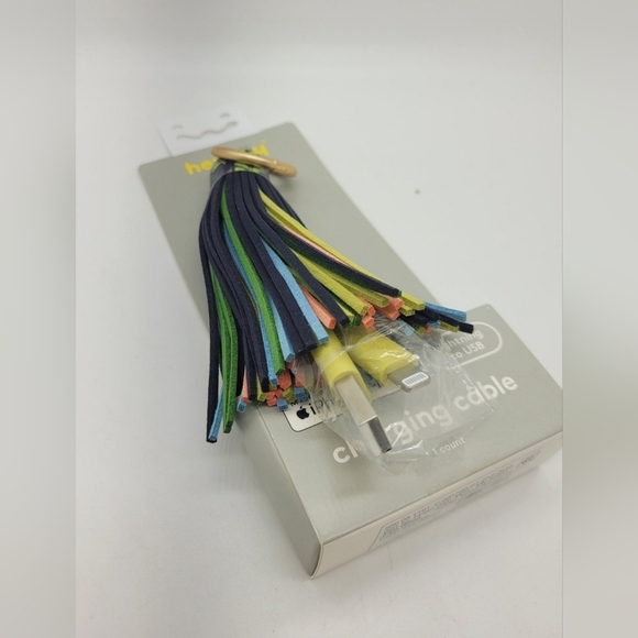 Green 12" Lightning to USB-A Tassel Keychain Clip Cable for iPhone - heyday - Picture 4 of 10